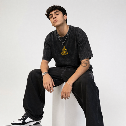 Old Master 2-Sided Oversize Vintage Tee